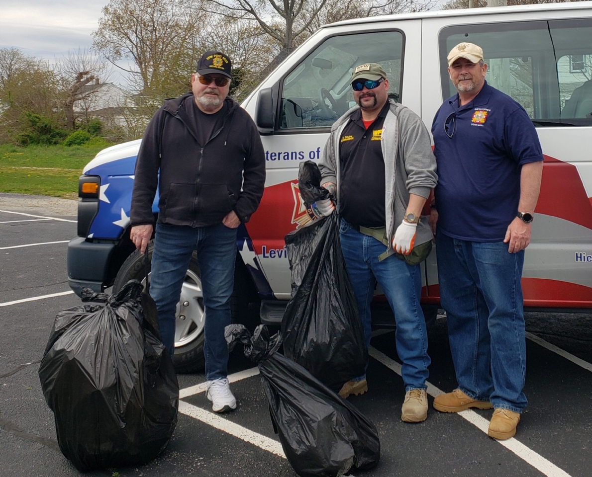 VFW Post 9592 participated in the Levittown Community Council's Earth Day Clean-Up.